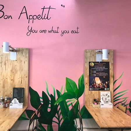 Jindabyne Cafe & Hostel Čiang Mai Exteriér fotografie